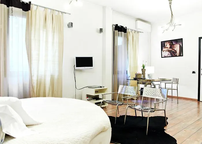 培缇套房酒店 公寓 *